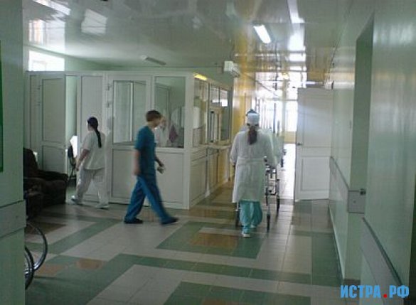 Шестнадцать молодых медиков получили квартиры в Волоколамске